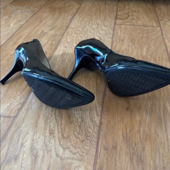 Black Patent Leather Heels - Picture 4 of 4
